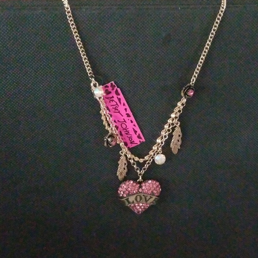Beautiful Betsey Johnson Love ♥️ necklace